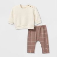 Photo 1 of Grayson Collective Baby Quilted Pullover with Striped Pants Set - Brown

SIZE 3-6 MONTHS 