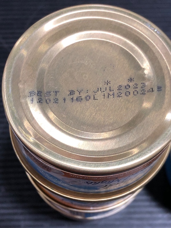 Photo 1 of 6 cans of Purina Fancy Feast Creamy Delights Chicken Feast with a Touch of Real Milk Wet Cat Food - 3 oz. ea Best By: 06/2023
