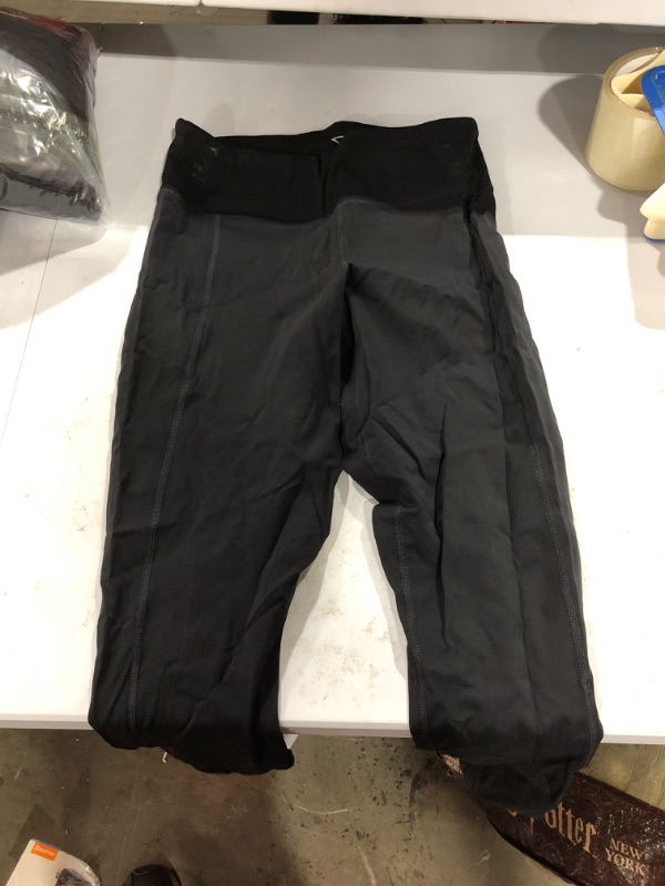 Photo 1 of 2XU Women's Fitness Compression Tights. SIZE SMALL