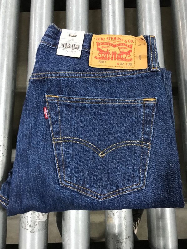 Photo 2 of [Size 32x32] Levi's Men's 501 Original Fit Non-Stretch Jeans