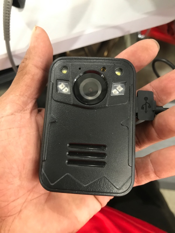 Photo 2 of ?4K Body cam ? 3200*1800P UHD Body Camera, Max 512GB Memory, 2 Inch Display, Police Body Camera Lightweight and Portable, Clear Night Vision for Home/Outdoor/Law Enforcement (1#64GB with OTG)
