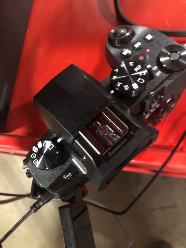 Photo 1 of Panasonic LUMIX G95 20.3MP Mirrorless Camera with 12-60mm F3.5-5.6 MFT Lens BROKEN!!!