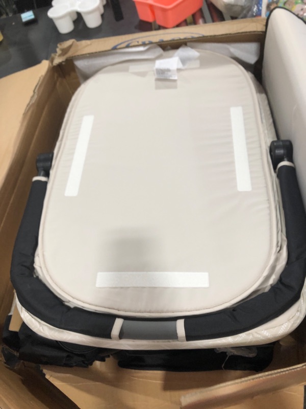 Photo 2 of Graco Pack 'n Play Day2Dream Travel Bassinet Playard | Features Portable Bassinet, Diaper Changer, and More, Lo, Lo
