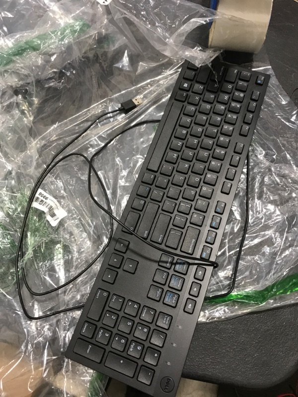 Photo 1 of Dell Wired Keyboard - Black KB216 (580-ADMT)
