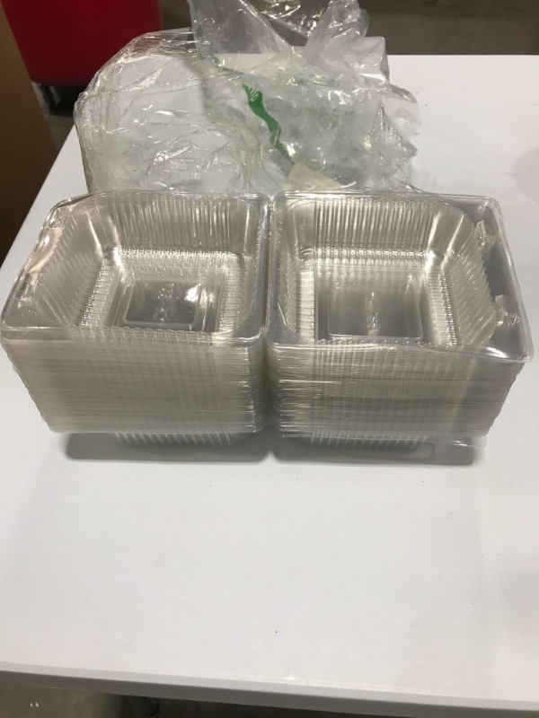 Photo 2 of 100 Pcs Clear Plastic Square Hinged Food Container,Disposable Clamshell Dessert Container with Lid for Fruit,Salad,Sandwiches,Cupcake(5x4.7x2.8 in)
