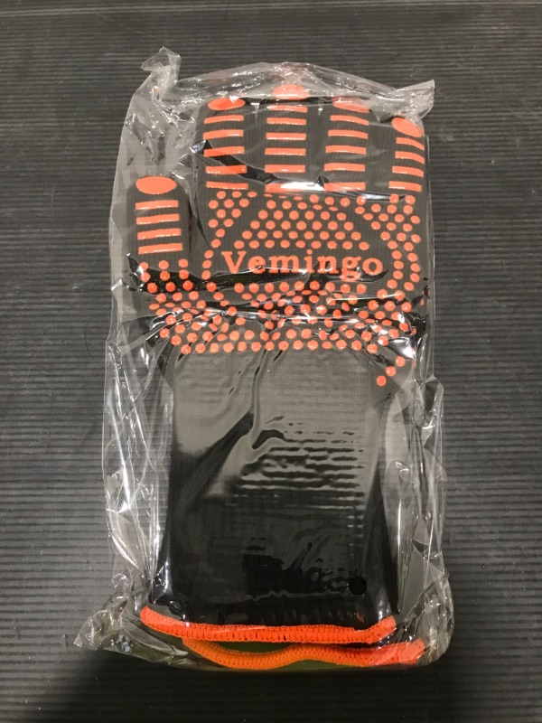 Photo 2 of BBQ Gloves 1472°F Extreme Heat Resistant Ov Grill Gloves Heat Proof/Fireproof Gloves Oven Mitts Barbecue Gloves for Smoker/Grilling/Cooking/Baking 12.5CM Large