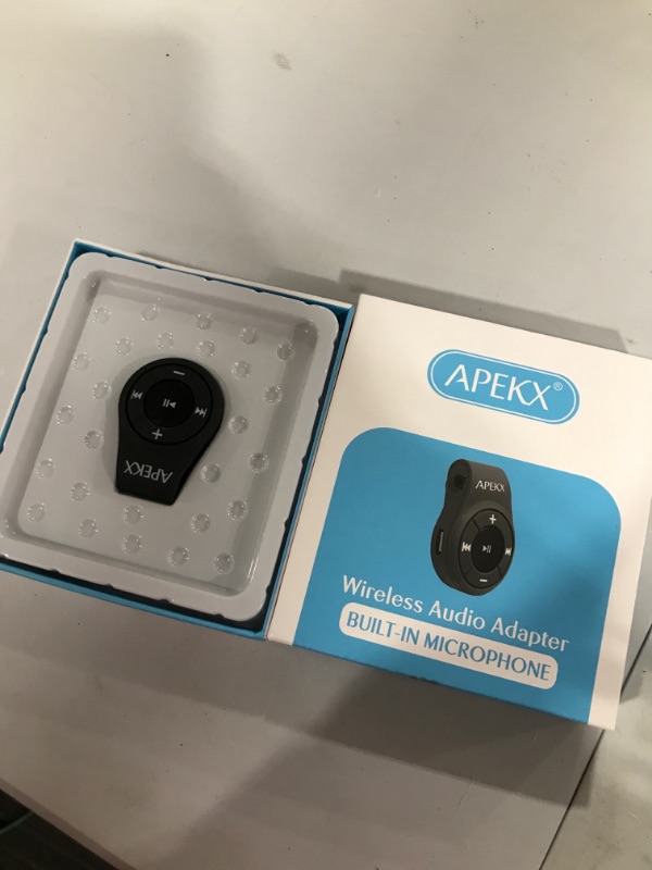 Photo 2 of APEKX Clip Bluetooth Audio Adapter for Headphones