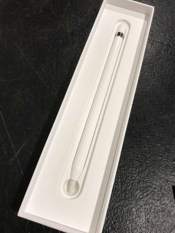 Photo 2 of Apple Pencil (1st Generation)
