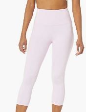 Photo 1 of Amazon Essentials Women's High Rise Capri Active Sculpt Legging M