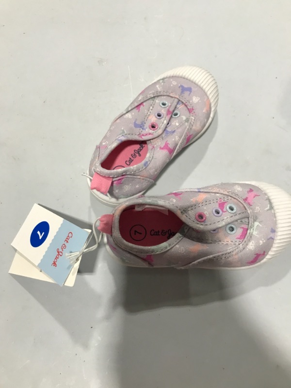 Photo 1 of CAT&JACK TODDLER SHOES SIZE 7