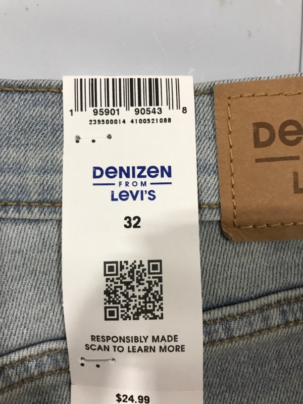 Photo 2 of DENIZEN® from Levi's® Women's Mid-Rise Bermuda Jean Shorts SIZE 32 