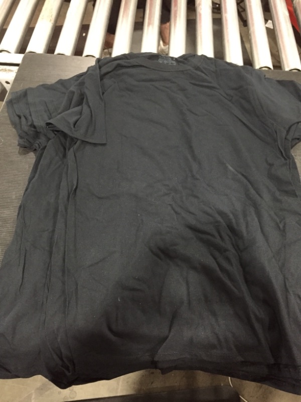 Photo 1 of 6 PACK MENS TSHIRTS
SIZE M 