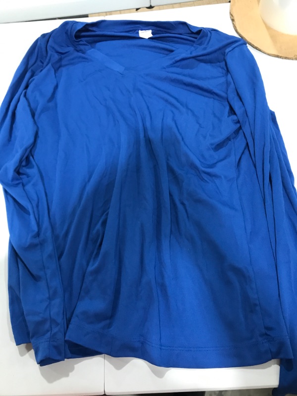 Photo 2 of Animal Den Ladies Long Sleeve Moisture Wicking Athletic Shirts Sizes XS-4XL