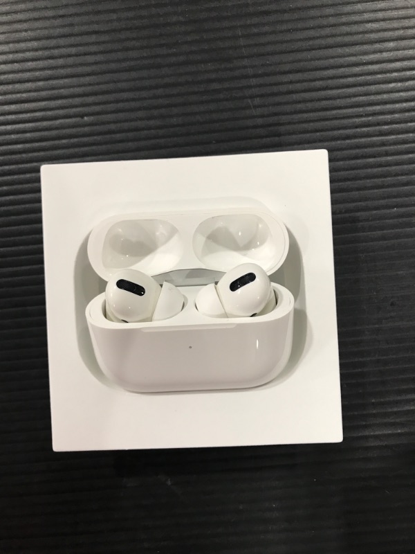 Photo 2 of Apple AirPods Pro