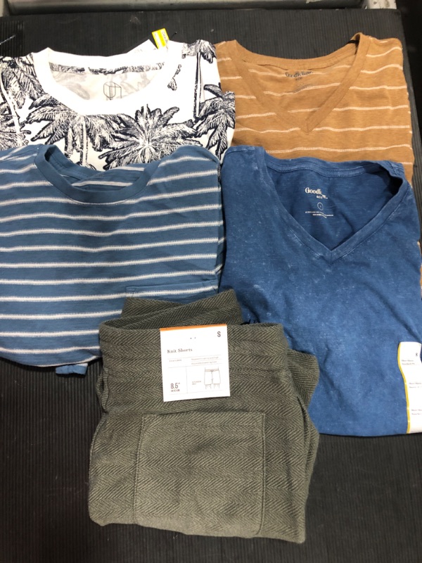 Photo 1 of (5 PACK) MENS CLOTHES BUNDLE SMALL