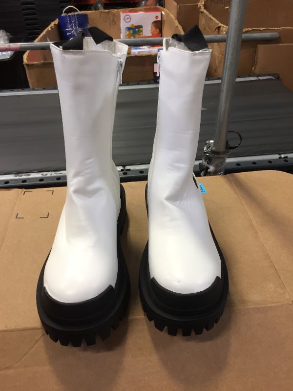 Photo 2 of DV Dolce Vita Brody Boot size 8, white
