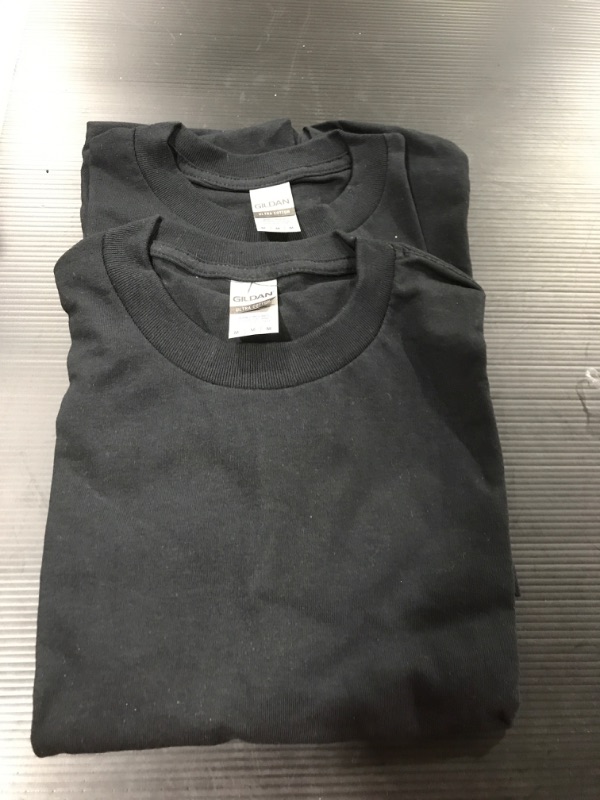 Photo 2 of [Size M] Gildan Men's Ultra Cotton T-Shirt [Black] 