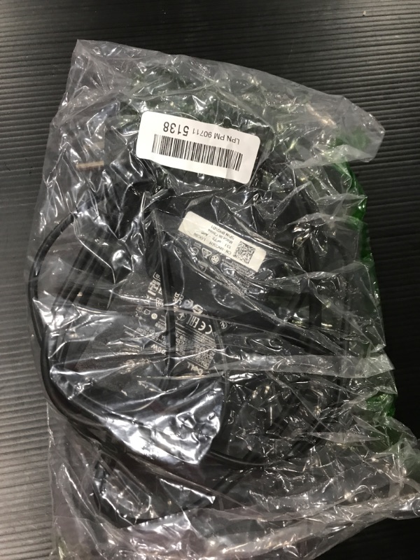 Photo 1 of Dell 130W Ac Charger Precision M20 M60 M70 M90 M2400 M4400 M4500 M6300 La130Pm121 Da130Pe1-00 Laptop Power Supply