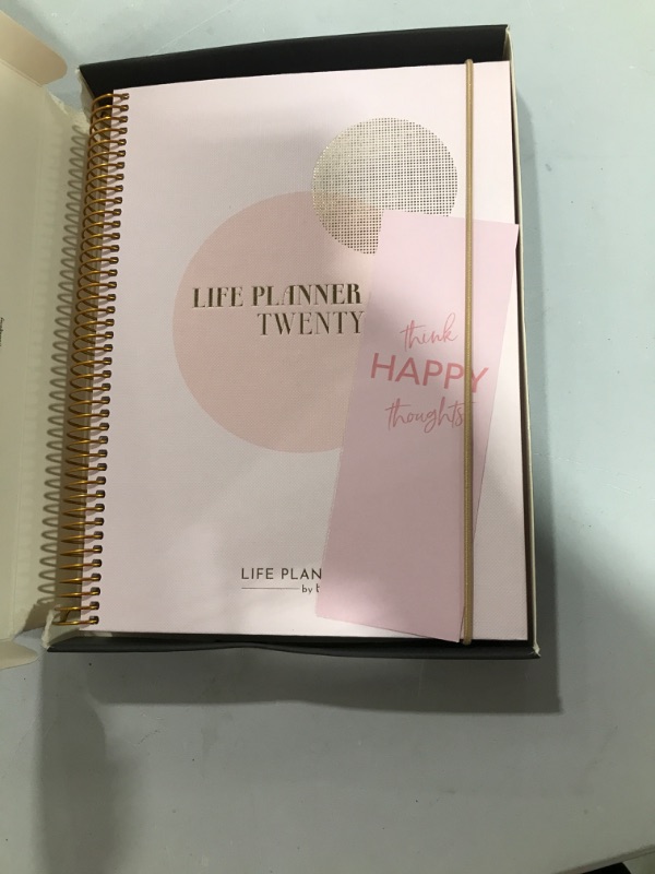 Photo 2 of Burde 2022 Planner Life Planner Pink | Weekly & Monthly | 12 months | 20 December 2021-8 January 2023 | 5-7/8" x 8-1/4"