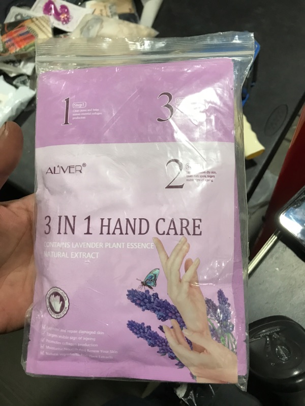 Photo 2 of 3 Pairs Lavender 3 In 1 Hands Moisturizing Gloves, Hand Care Mask, Repair Rough Remove Dead Skin, for Dry, Aging, Cracked Hands