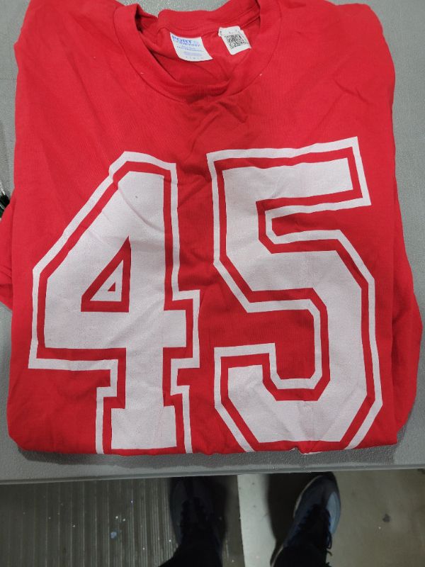 Photo 1 of MENS T-SHIRT  SIZE L