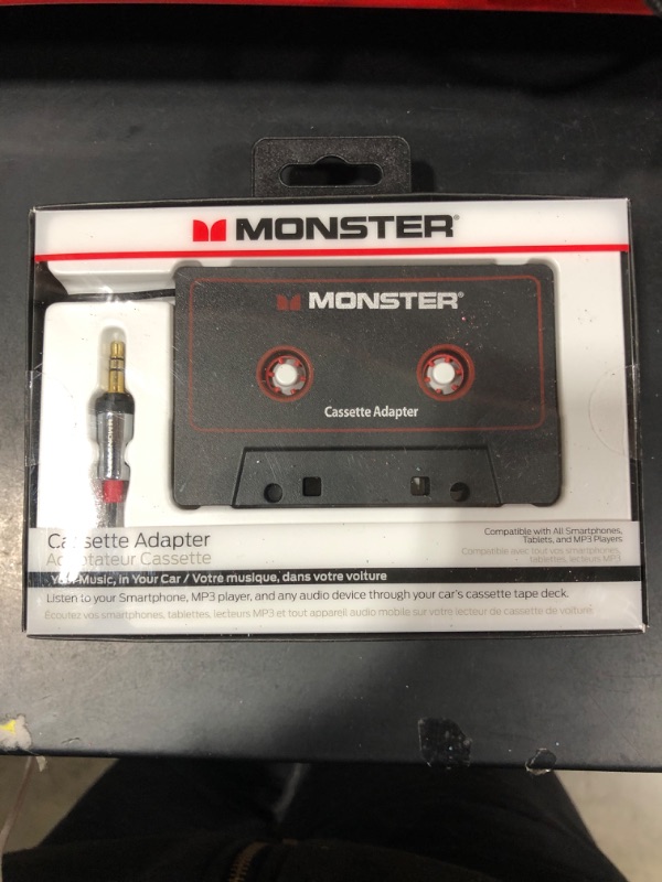 Photo 2 of Monster MBL 800 CAS-ADPT V2 WW High Performance 800 Cassette Adapter to 1/8" Mini 3 Feet