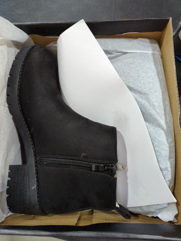 Photo 2 of READYSALTED Womem's Black Flat Chelsea Booties Ankle Dress Boots in Zip 8 Narrow Just11-bk Suede