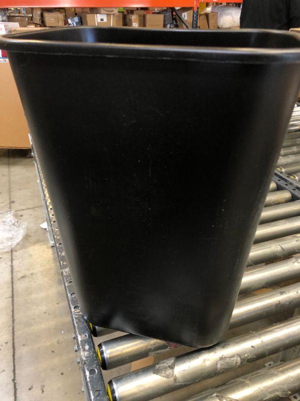 Photo 3 of Rubbermaid Commercial Products 41QT/10.25 GAL Wastebasket Trash Container, for Home/Office/Under Desk, Black 