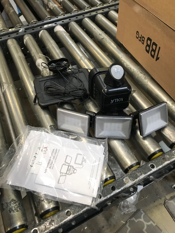 Photo 1 of Solar Flood Lights Outdoor Motion Sensor 2000LM, SOLLA LED Security Lights, 3 Adjustable Head, Dimmble, IP65 Waterproof, 5000K?1 Pack? Black 1 PACK -------- LOOSE HARDWARE, MISSING SOME HARDWARE