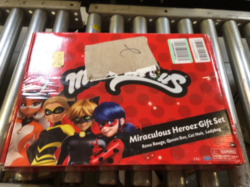 Photo 3 of Miraculous Ladybug Heroez 4-Pack Dolls w/Exclusive Ladybug Doll by Playmates Toys