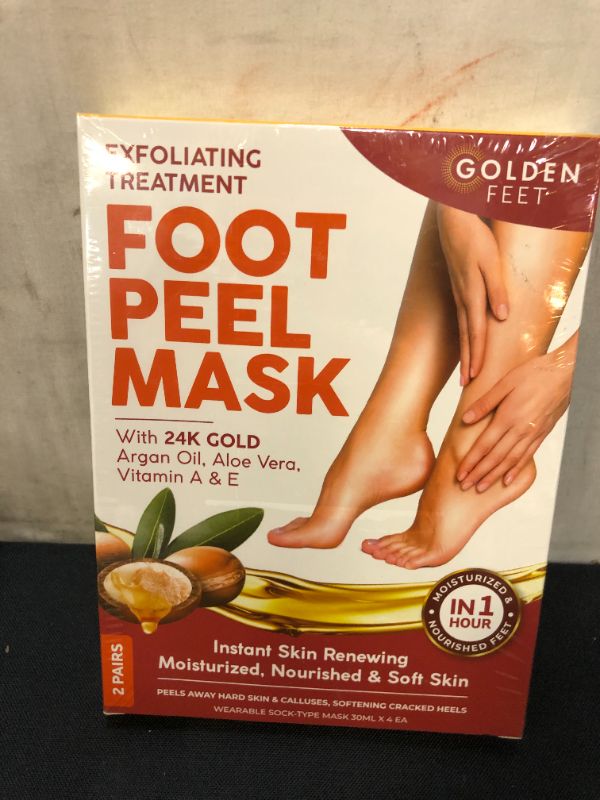 Photo 2 of 24K Gold Foot Peel Mask - Argan Oil, Aloe Vera, Vitamin A & E Exfoliating Masks - Baby Soft Peeling Socks - for Dead Skin & Dry Feet - Cracked Heels & Rough Calluses Remover - Smooth Foot Repair
