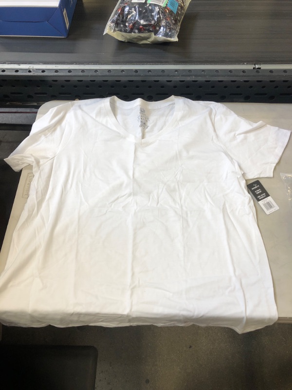 Photo 1 of Fruit of the Loom Women’s Crafted Comfort™ Pima Cotton Short Sleeve T-shirts V-Neck V-neck - White XX-Large