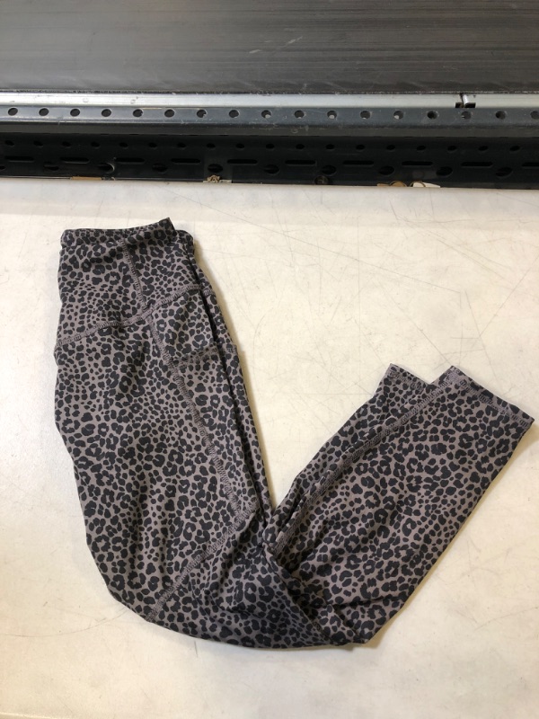 Photo 1 of EVOLUTION & CREATION - CHEETAH OR LEOPARD PRINT LEGGINGS - SIZE : M