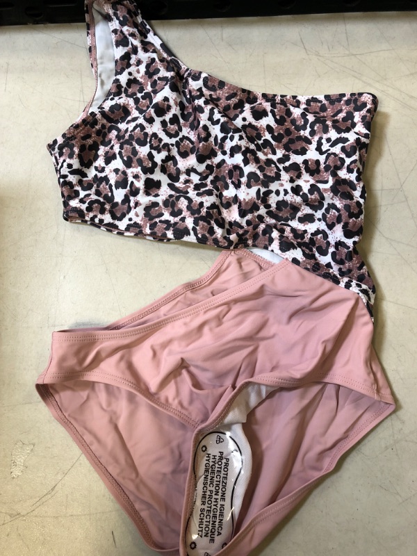 Photo 2 of  SIZE UNKNOWN - SweatyRocks Women's Bathing Suits One Shoulder Cutout One Piece Swimsuit Swimwear Monokini Small Leopard Pink