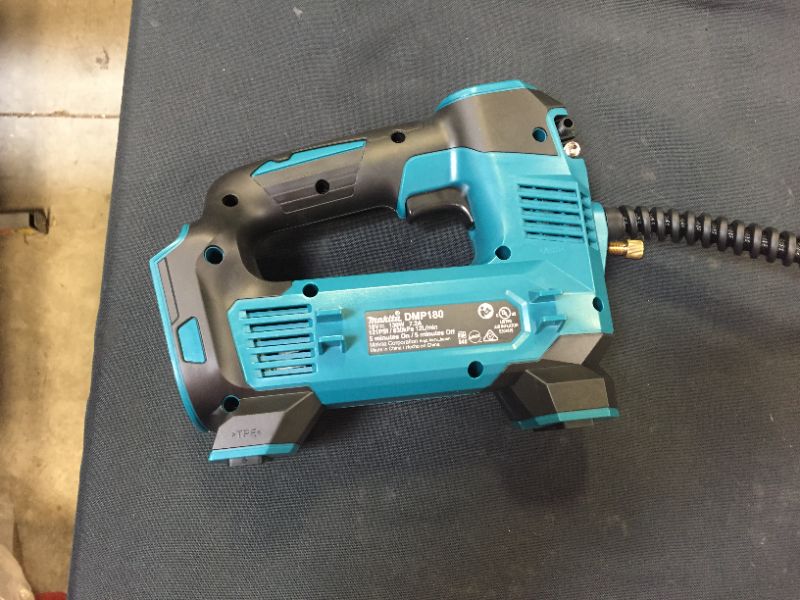 Photo 3 of Makita DMP180ZX 18V LXT® Lithium-Ion Cordless Inflator, Tool Only
