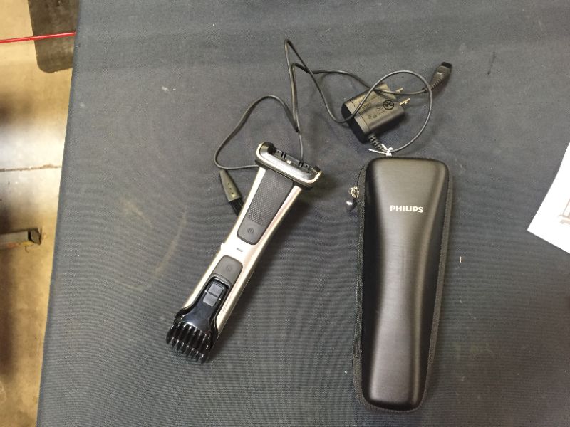 Photo 2 of Philips Norelco Bodygroom Series 7000 Showerproof Body Trimmer & Shaver with Case and Replacement Head