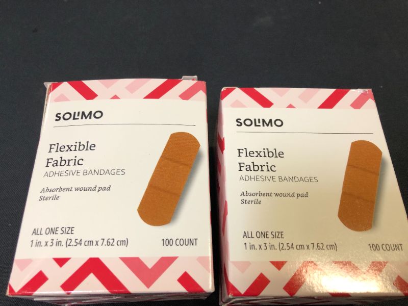 Photo 1 of Amazon Brand - Solimo Flexible Fabric Adhesive Bandages, One Size, 100 Count 2 count 
