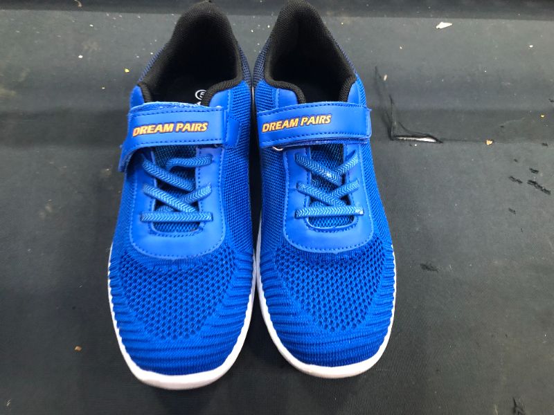 Photo 1 of DREAM PAIRS Boys Girls Sneaker Athletic Tennis Running Shoes size 5
