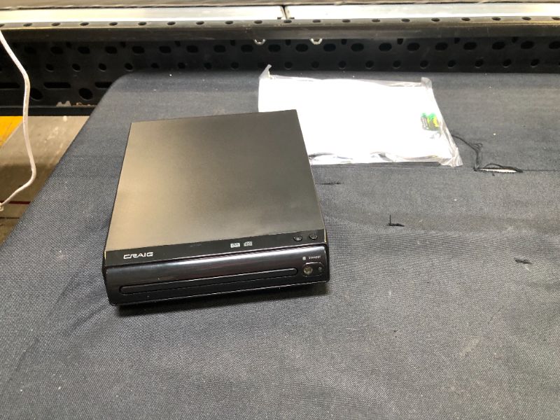 Photo 1 of Craig Electronics Inc. - DVD Player With Remote Control