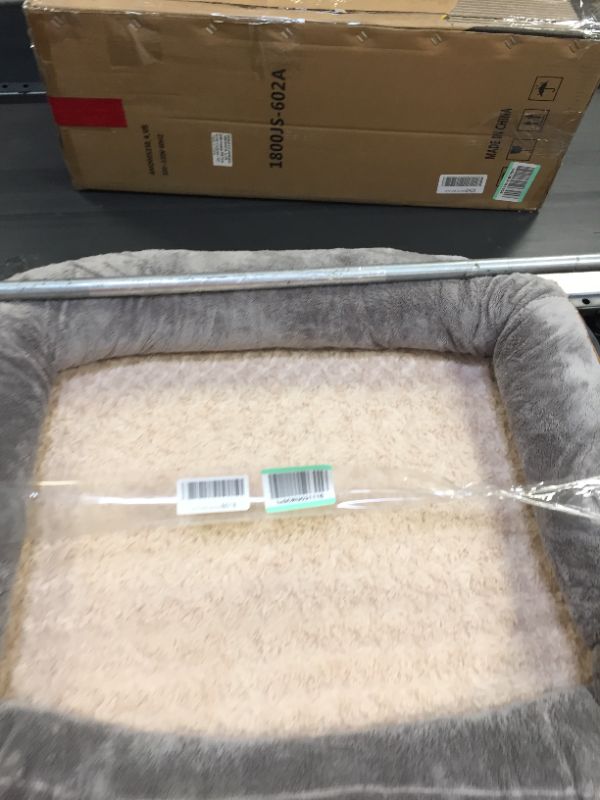 Photo 2 of  Generic 34" dog bed 