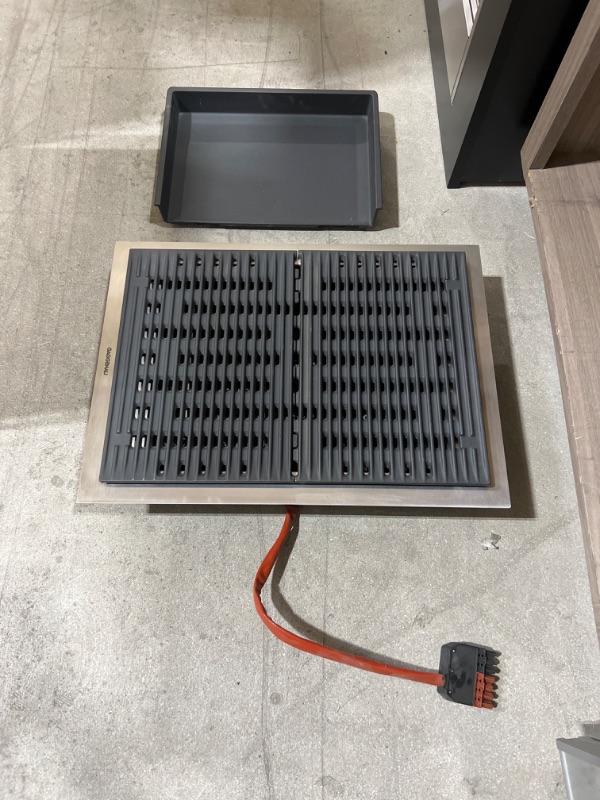 Photo 3 of Gaggenau Vario 400 Series VR414610
 15 Inch Electric Grill with 2 Grill Elements, Cast-Iron Grill Surface, 1500W Independent Elements, 12 Output Levels, 
 Illuminated Ring Control Knob, Safety Shut-Off, Lava Stone Container, and Grease Drip Tray +++OUT OF