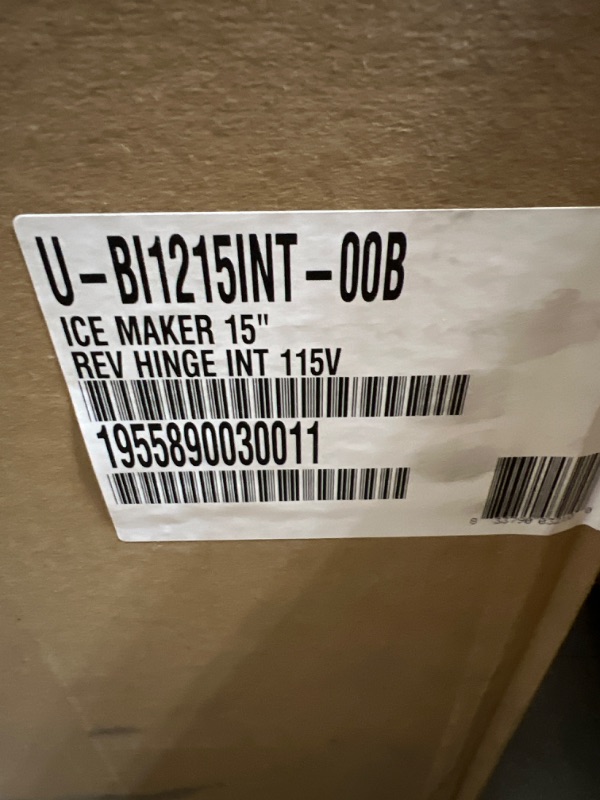 Photo 4 of U-Line 15" Integrated Crescent Ice Maker833790032100
