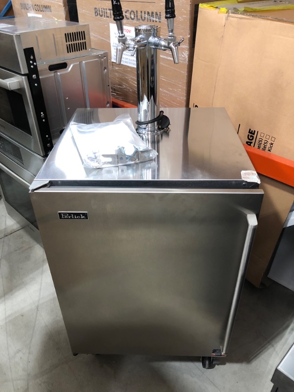 Photo 2 of Perlick HP24TS31L2
HP24TS-3-1L2 24" Signature Series Indoor Left Hinge Beer Dispenser with Double Tap, RAPIDcool Forced-air System, and Stainless Steel Construction, in Stainless Steel