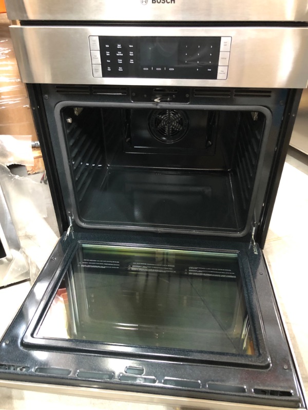 Photo 4 of BOSCH MODEL # 9001197279 STEAM CONVENTION OVEN Stainless Steel