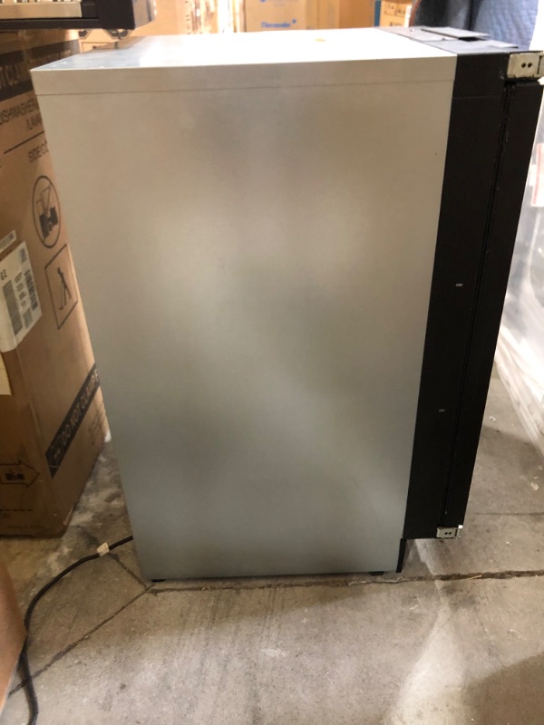 Photo 1 of U-Line U2224RINT01A 24" Solid Door Refrigerator 4 Adjustable Tempered Glass ShelvesInterior LED Lighting Digital Touch Pad Control Star-K Certified Sabbath Mode Full-Extension Crisper Drawer 4.9 cu. ft. Built-in Compact Refrigerator with 4 Adjustable Temp