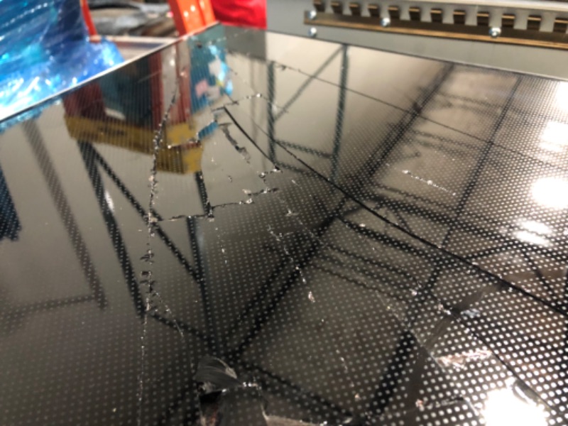 Photo 1 of 15" TRANSITIONAL ELECTRIC COOKTOP - INACTIVE
CE152T/S - shattered screen.
