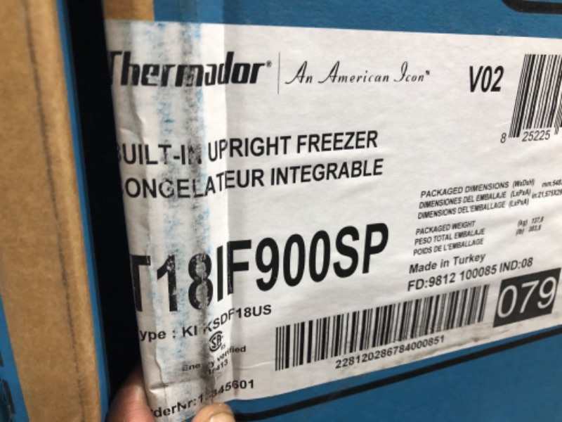 Photo 2 of Thermador 18 Inch Freezer Column with Internal Ice Maker, Freedom® Hinge, Reversible Door Swing, SoftClose® Drawers, Open Door Assist, Diamond Ice System, TFT Control Panel, Panel Ready, Door Open Alarm and ENERGY STAR®
