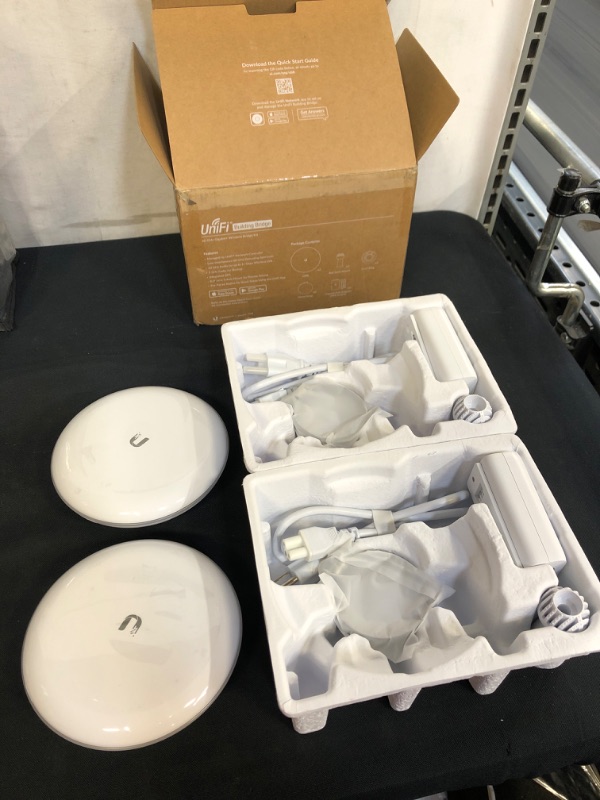 Photo 4 of Ubiquiti UBB-US UniFi Building-to-Building Bridge
, 60 GHz PtP link using 802.11ad with 5 GHz radio for backup. Ideal for high-throughput connectivity with a range of up to 500 m.

