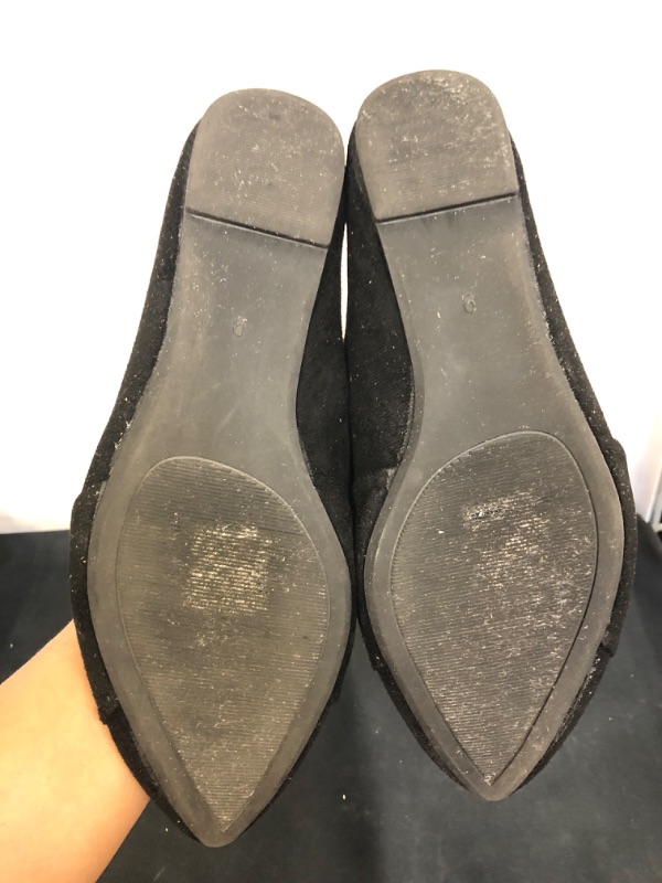 Photo 2 of MUSSHOE Women's Slip-on Ballet Flat Shoes
 SIZE 10 