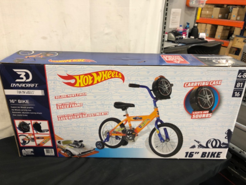 Photo 3 of Hot Wheels 16" Kids' Bike with Carrying Case - Orange

